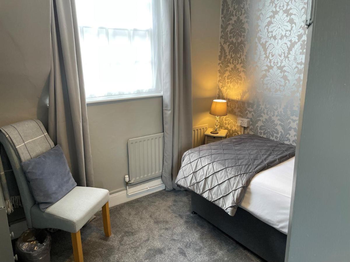 Gloucester House Уэймут